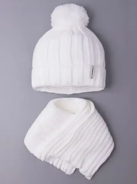 Шапка детская осенняя и шарф