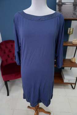 Платье We свободное 42 размер