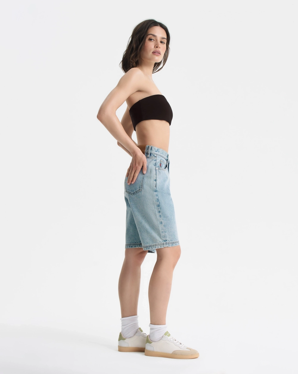 Джинсовые шорты