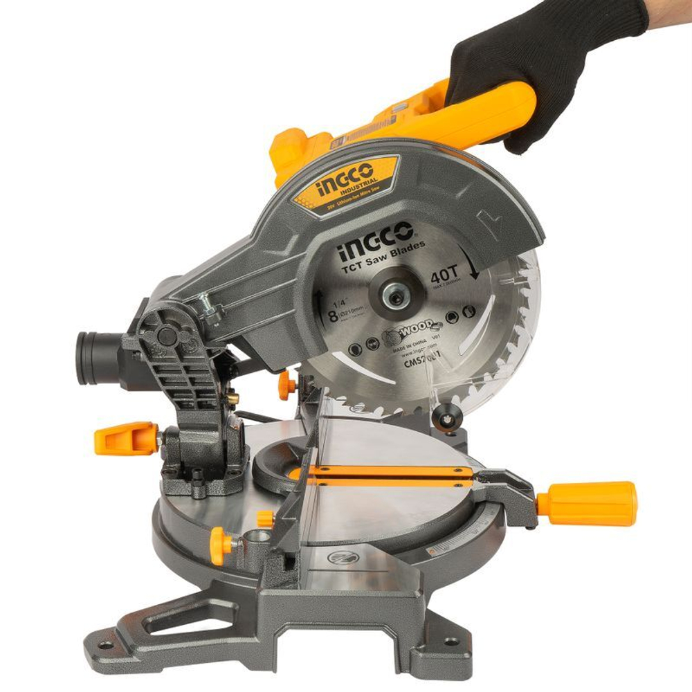 Пила торцовочная INGCO INDUSTRIAL CMS2001 20 В 210 мм без акб