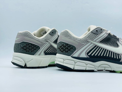 Кроссовки мужские Nike Air Zoom Vomero 5 Cobblestone