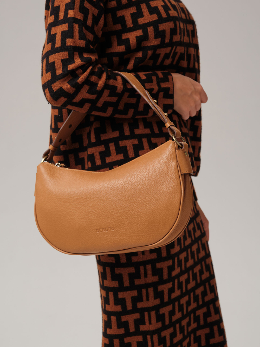 Сумка Deboro 30719 коричневый лист