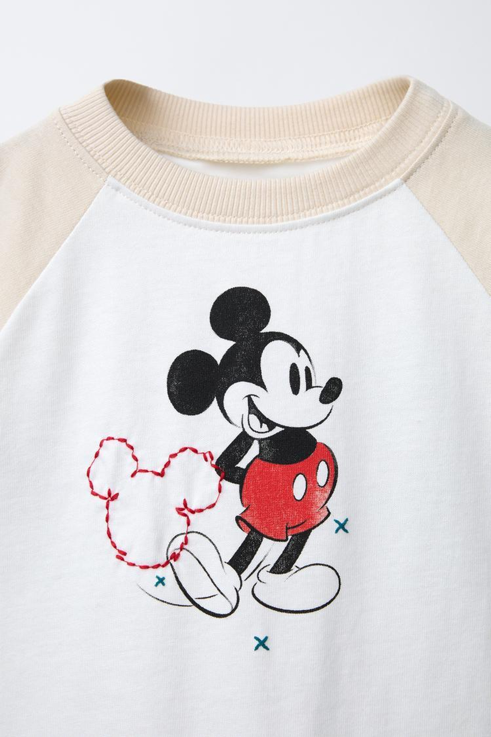 ZARA ФУТБОЛКА С РУКАВАМИ РЕГЛАН И ПРИНТОМ MICKEY MOUSE © DISNEY, ЭКРЮ