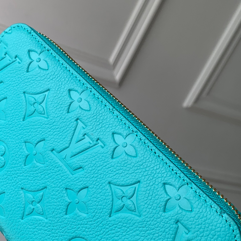 Louis Vuitton Zippy Wallet