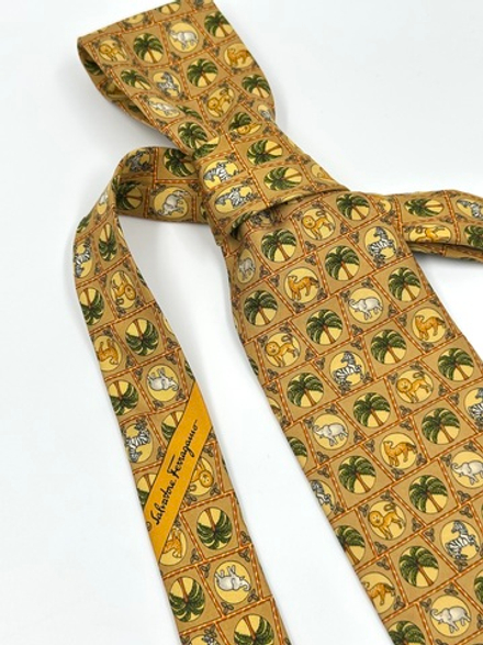 Галстук бежевый с животными Salvatore Ferragamo