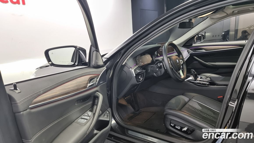 BMW 5 Series (G30) 530e Luxury (09.2022)