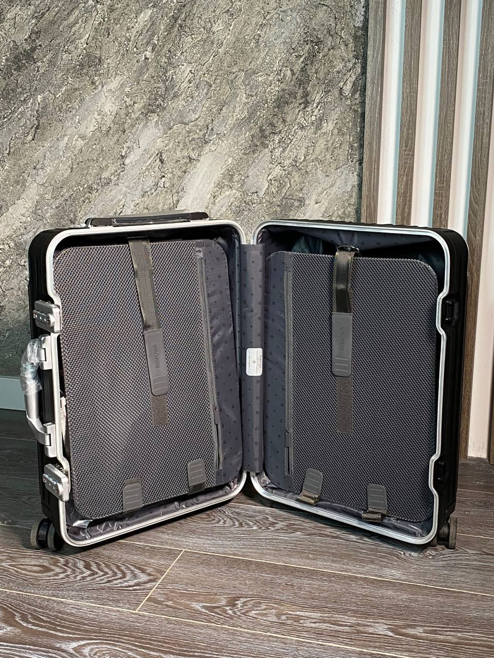 Чемодан Rimowa