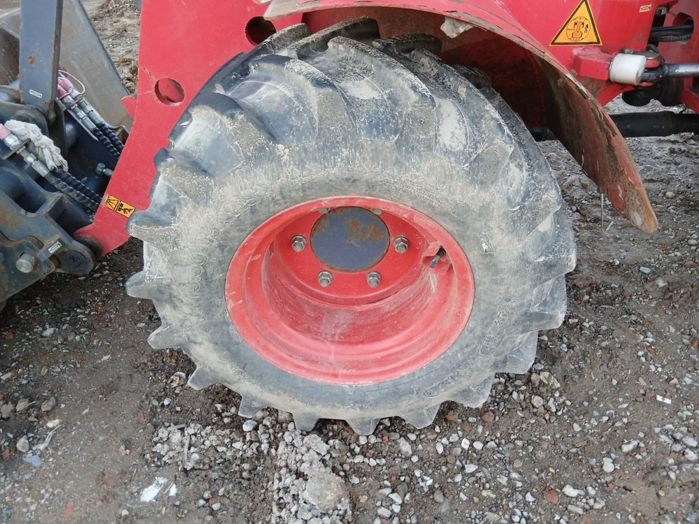 Polar Badger WL* Мини погрузчик WL35 (Дизельный, 1,5 л, 34 л.с., АТ)