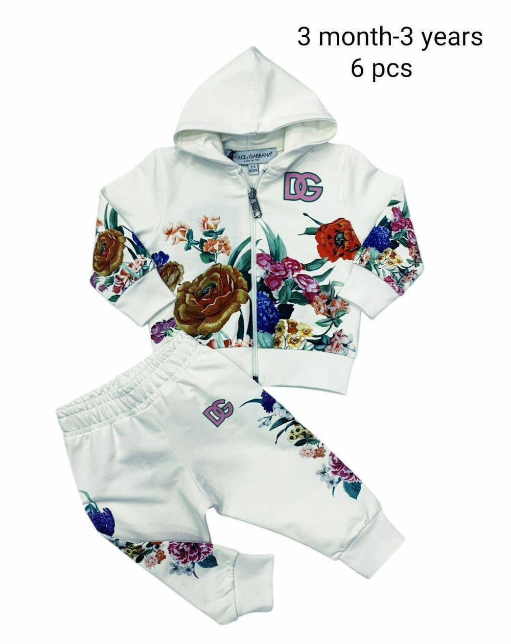 Костюм Dolce&Gabbana