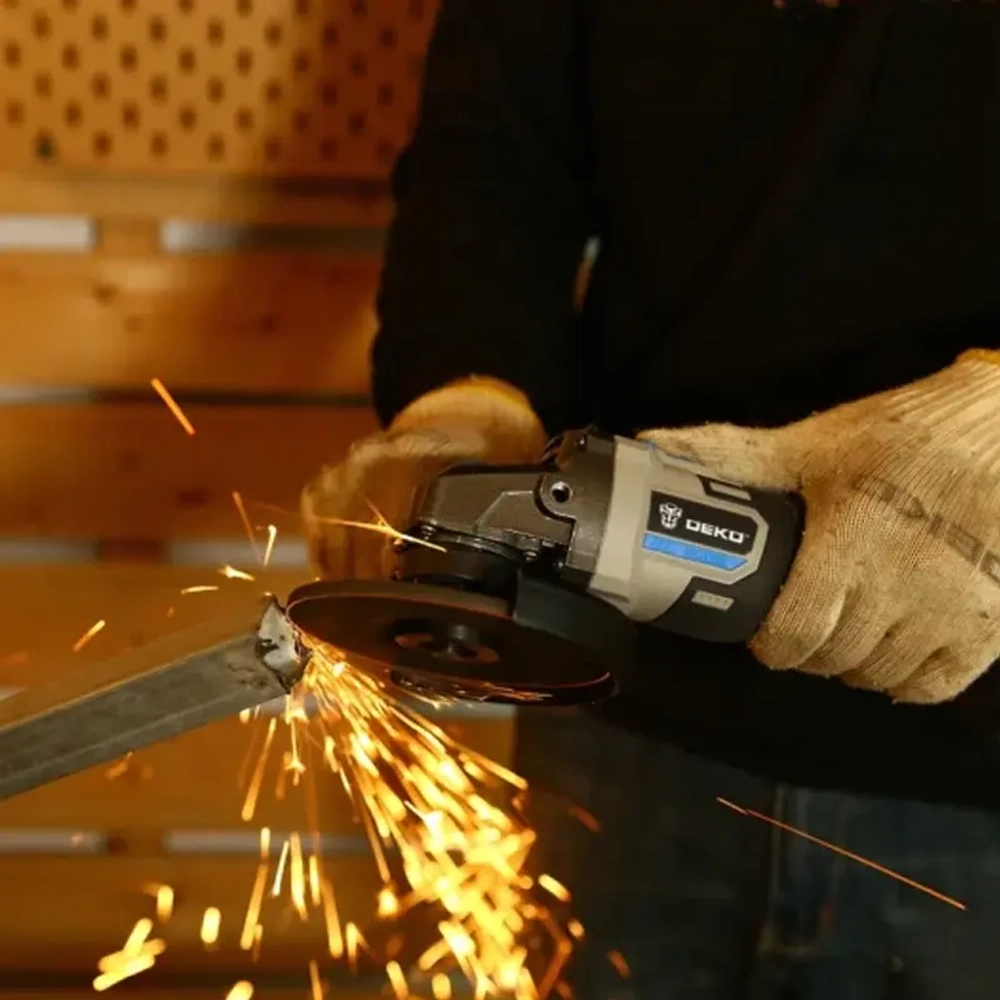 DEKO DKAG20 ушм аккумуляторная (2 x 5 Ач, ЗУ) 063-4028