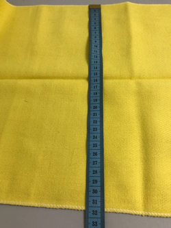 Шарф Adidas солнечного оттенка