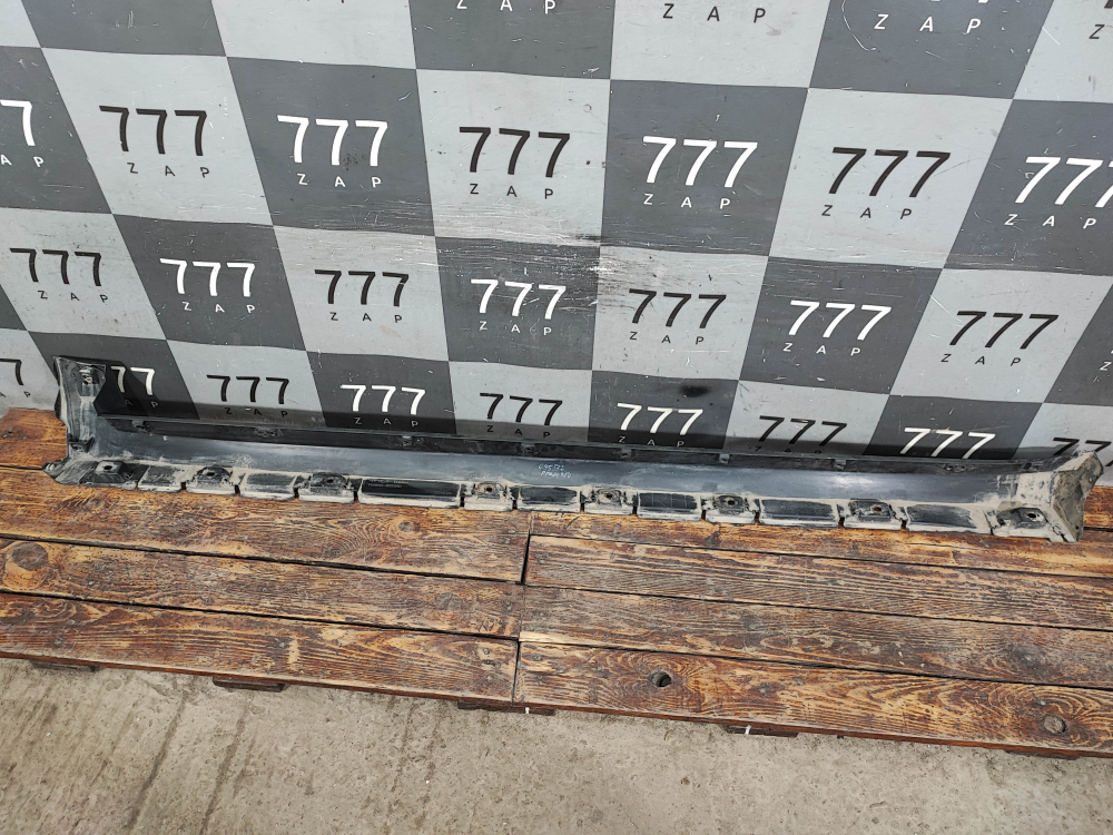 Накладка порога правого Toyota Land Cruiser Prado 250 23-нв Б/У Оригинал 7585060080