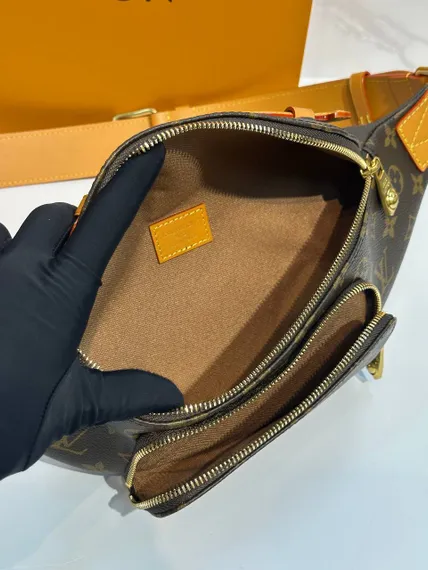 Поясная сумка Louis Vuitton Rush Bumbag