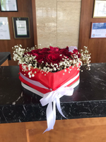 Коробка-сердечко из 17 роз