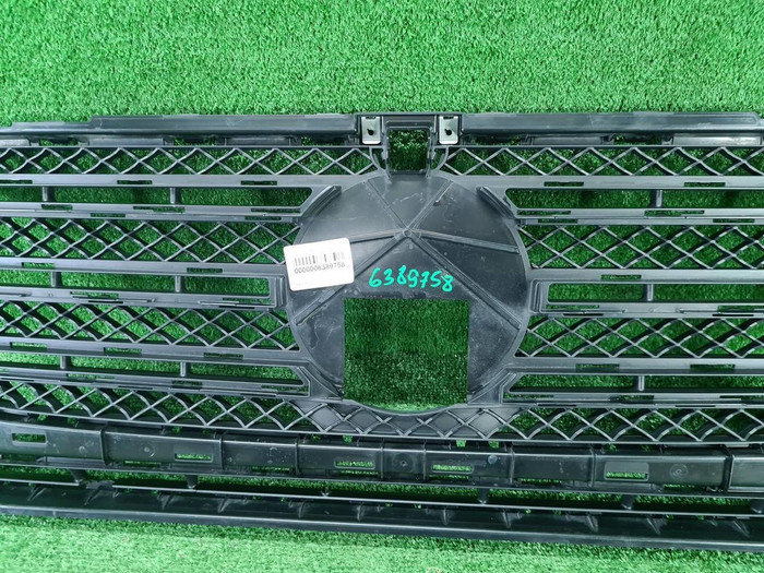 Решетка радиатора Mercedes G W463 (2018-н.в.)