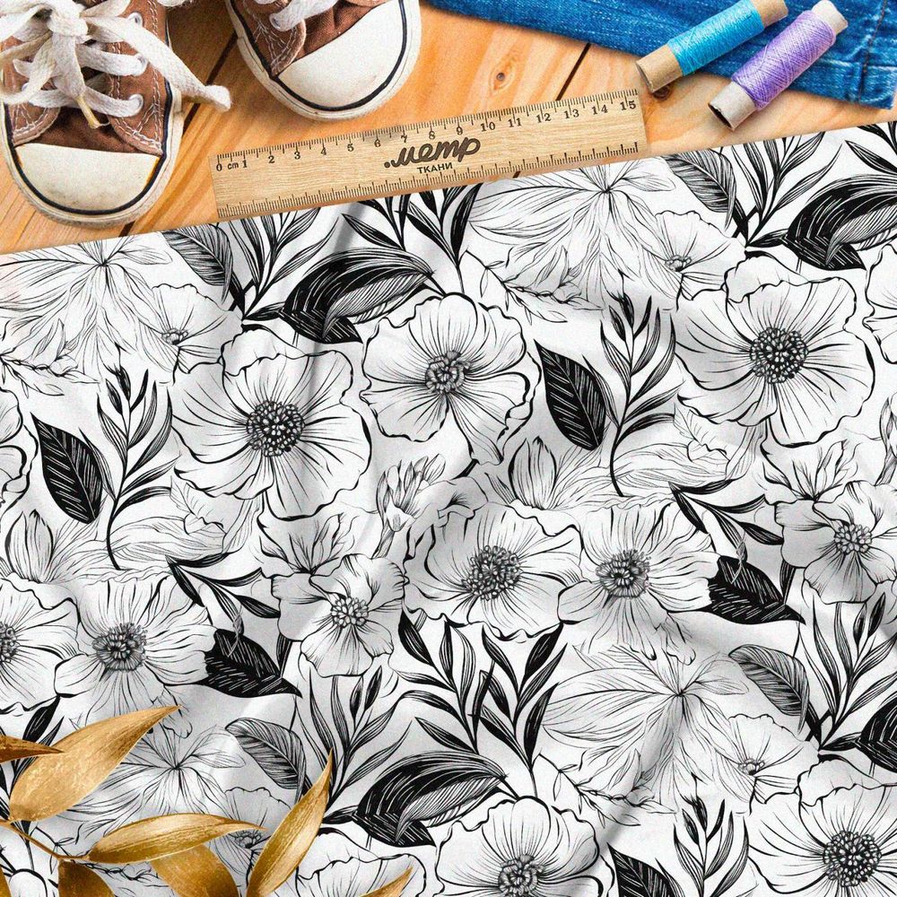 Ткань премиум флис серо-белая цветочная фантазия
