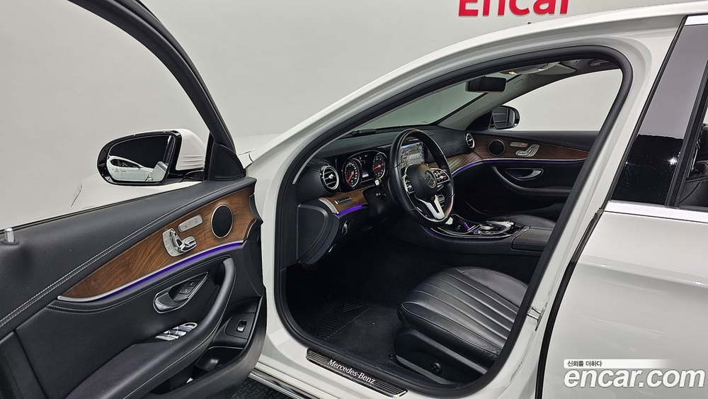 Mercedes-Benz E-Class W213 E220d 4MATIC Exclusive (11.2019)