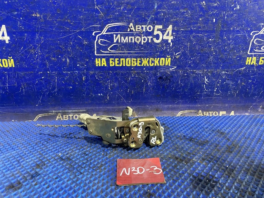 Замок двери задней левой NISSAN R'NESSA 2000