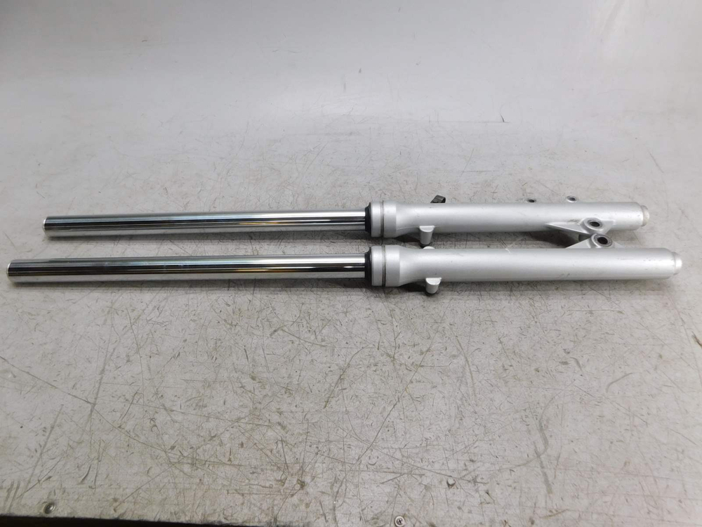 Перья вилки Yamaha Serow 250 DG11J