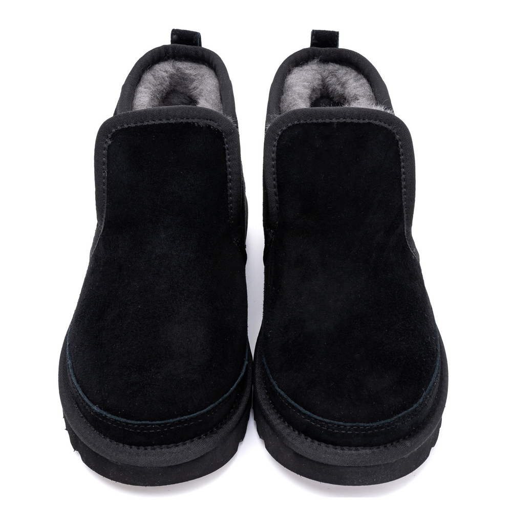 UGG Neumel Minimal Black