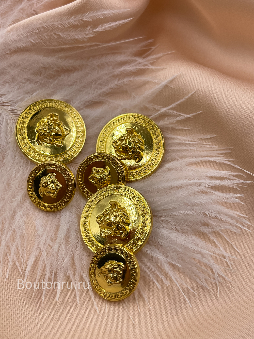Пуговицы Верс. золотистые