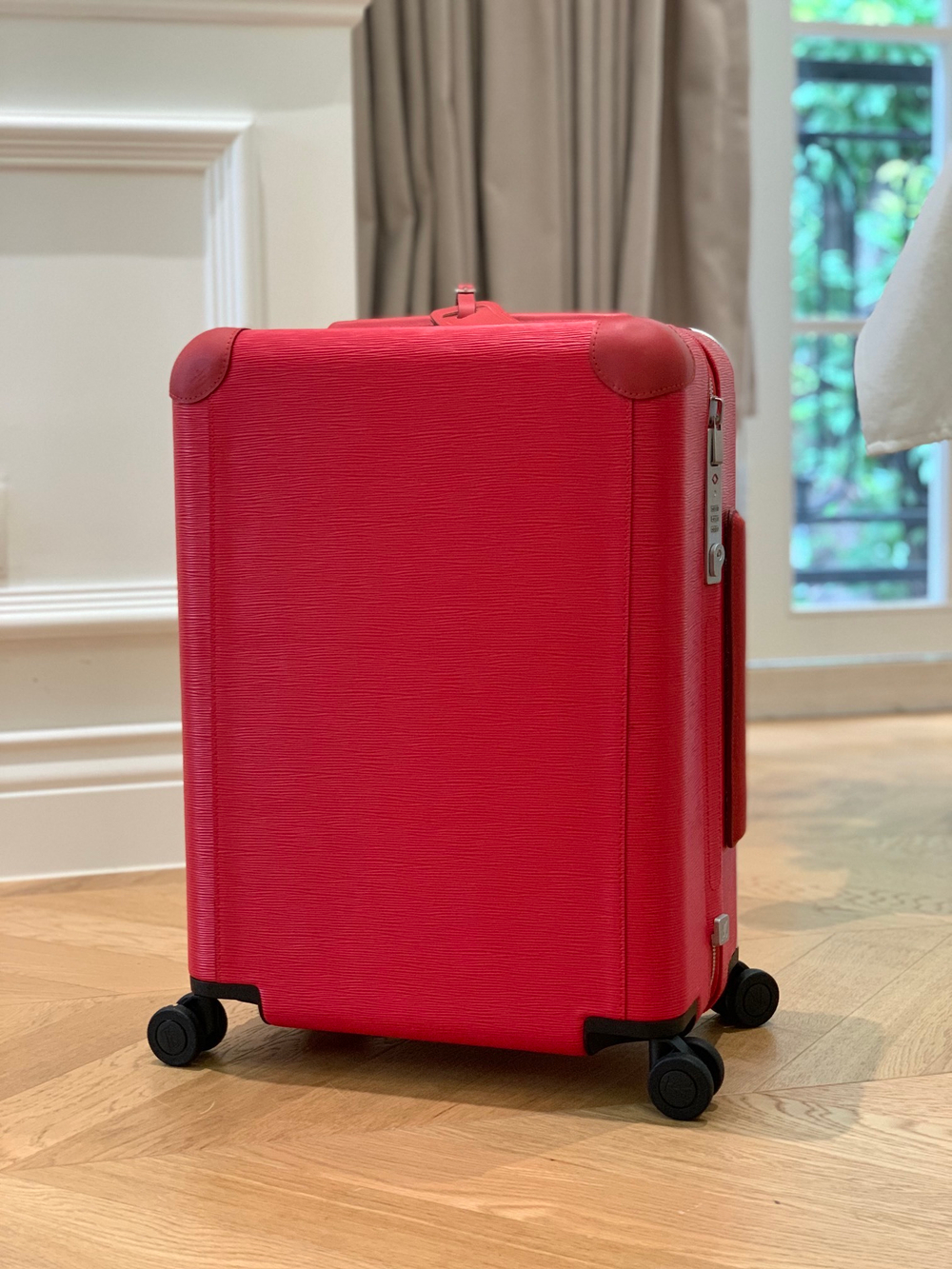 Louis Vuitton Horizon 55 Suitcase