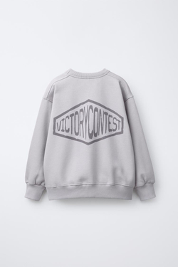 ZARA КОМПЛЕКТ ИЗ ТОЛСТОВКИ И ДЖОГГЕРОВ С ТЕКСТОВЫМ ПАТЧЕМ, ЛИЛОВЫЙ