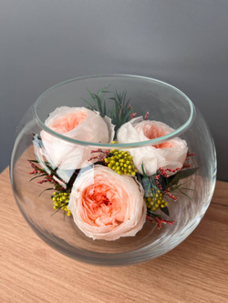 Натуральные пионы в стекле, вакуум