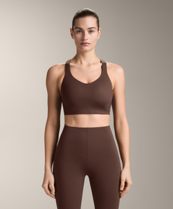 Oysho Спортивный бюстгальтер Light Touch средней поддержки с перекрестной спинкой, коричневый