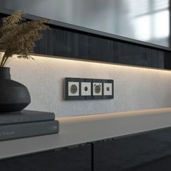 Накладка для розетки с заземлением и 2хUSB Werkel дымчатый W1279504