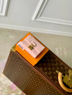 Louis Vuitton Metis Compact Wallet