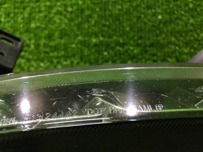 ДХО правый Genesis G90 (2016-2019)