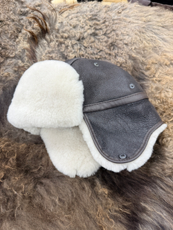 Шапка из натуральной овчины