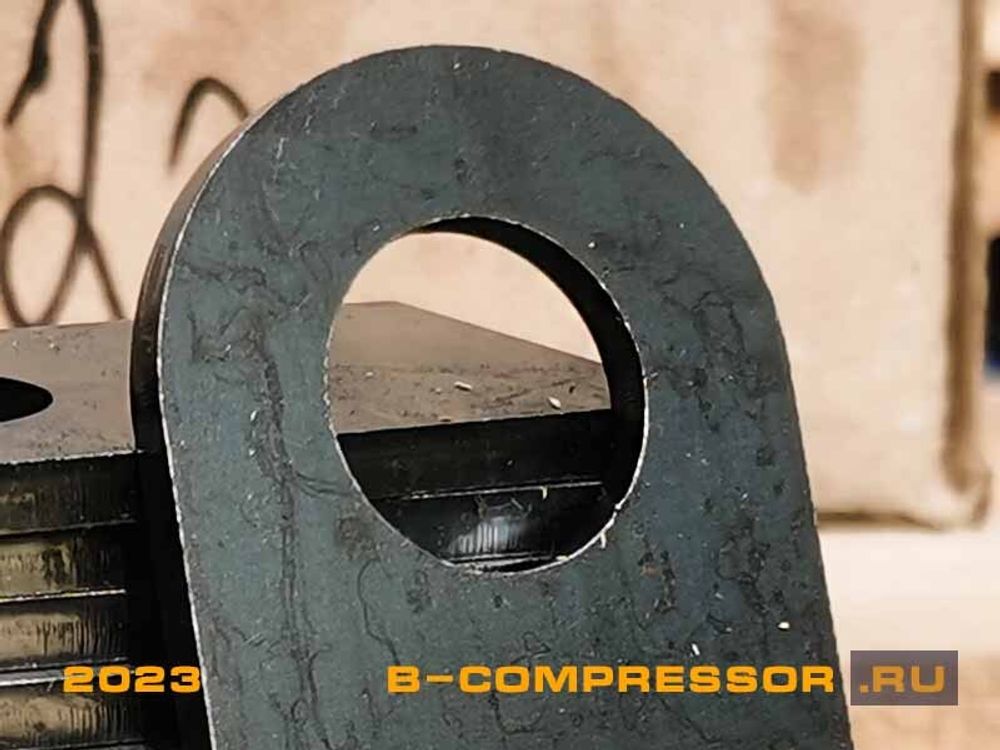 Ухо 1126М.01.02.101