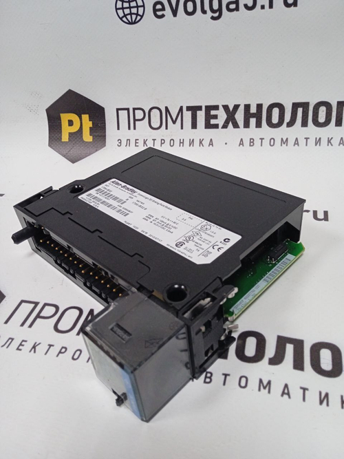 Allen-Bradley 1756-IB32 новое