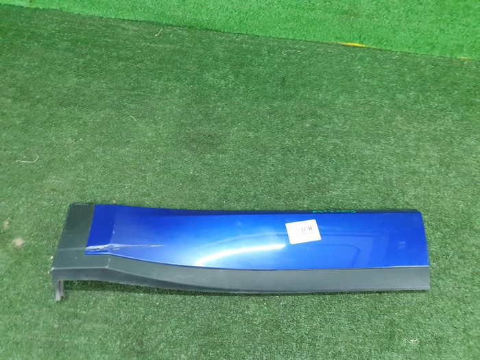 Накладка двери задняя правая Jaguar E-PACE (2017-н.в.)