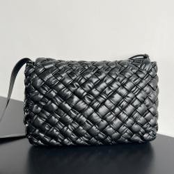 Bottega Veneta  Rumple Messenger 30 cm