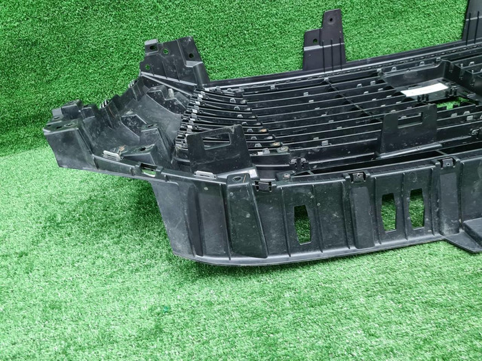Решетка радиатора Tank 500 (2021-н.в.)