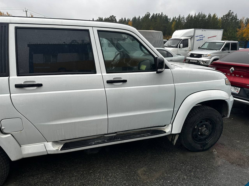UAZ PATRIOT PICKUP Base 2.7 5MT