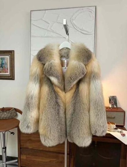 Шуба Yves Saint Laurent