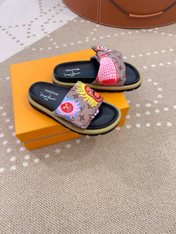 Louis Vuitton Pool Pillow Flat Comfort Mule