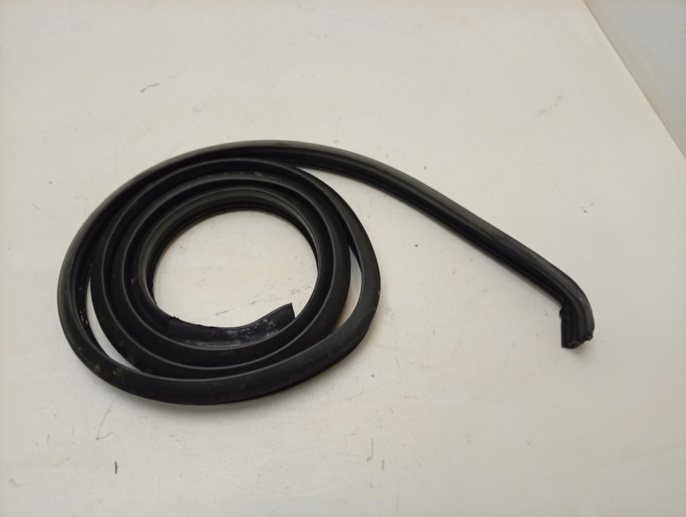 LFTA+5H1741 ктп11 Уплотнительная резина для посудомоечной машины Ariston Indesit C00256570 б/у