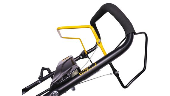 Бензиновая газонокосилка Champion LM4627