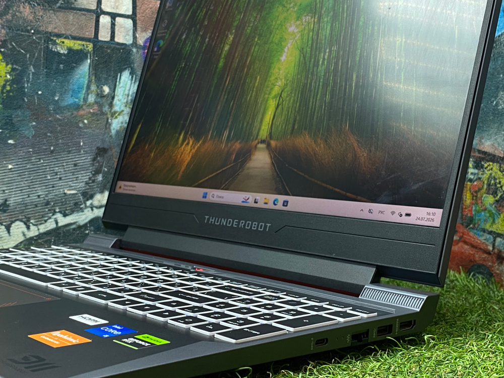 Игровой ThundeRobot 15' i5-12450H/RTX 4050 6GB/IPS 165 Гц/16GB/512GB/ 911 X Wild Hunter G2L[JT009500ERU]/Windows 11