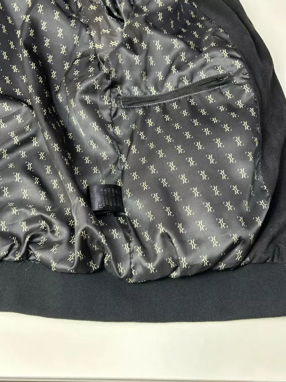 Ветровка демисезонная