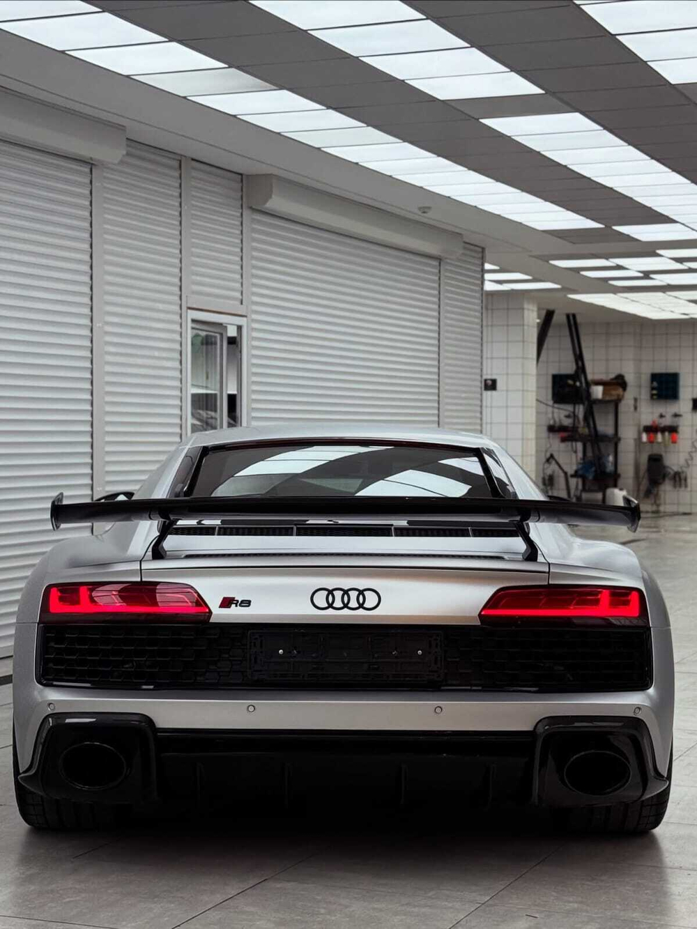 Карбоновый спойлер для Audi R8 (4S) 2019-2024+ Ауди антикрыло аэродинамический тюнинг