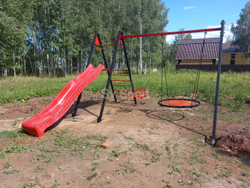 Монтаж уличных качелей Sv Sport с горкой