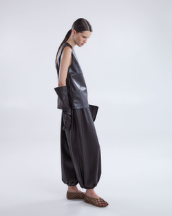 Топ из искусственной кожи шоколад