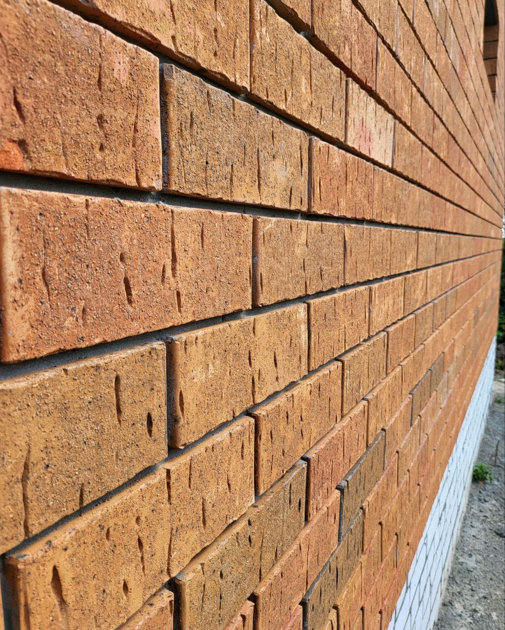 Кирпич лицевой СТРОМА Flash House