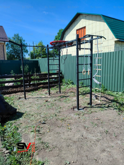 Монтаж уличной шведской стенки Sv Sport Рукоход (5 вертикальных столбов)